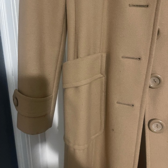 Guess brown coat in a very good condition - Picture 2 of 4